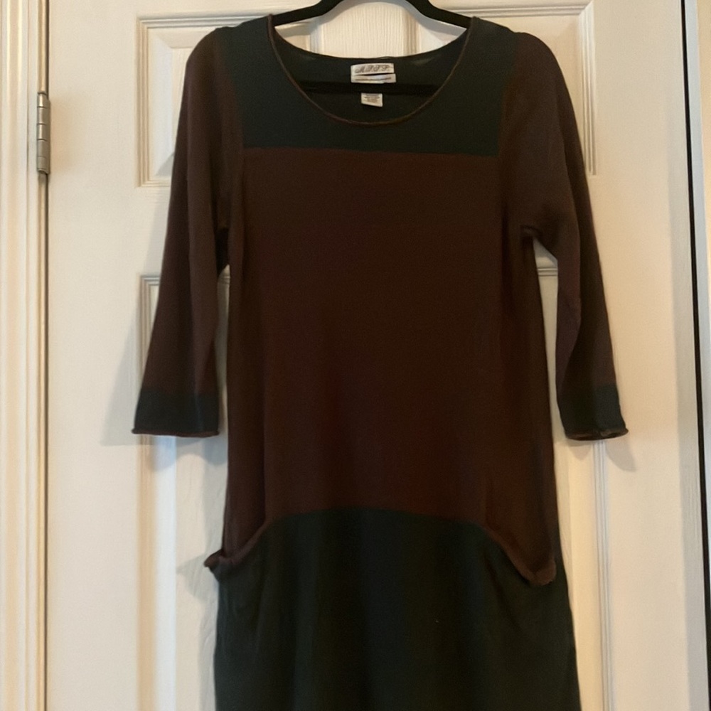 Cozy cute color block sweater dress (M)